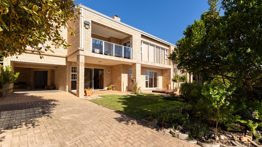 3 Bedroom Property for Sale in Fraaiuitsig Western Cape